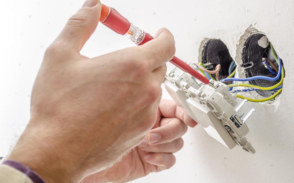 besoin d'un électricien Cergy